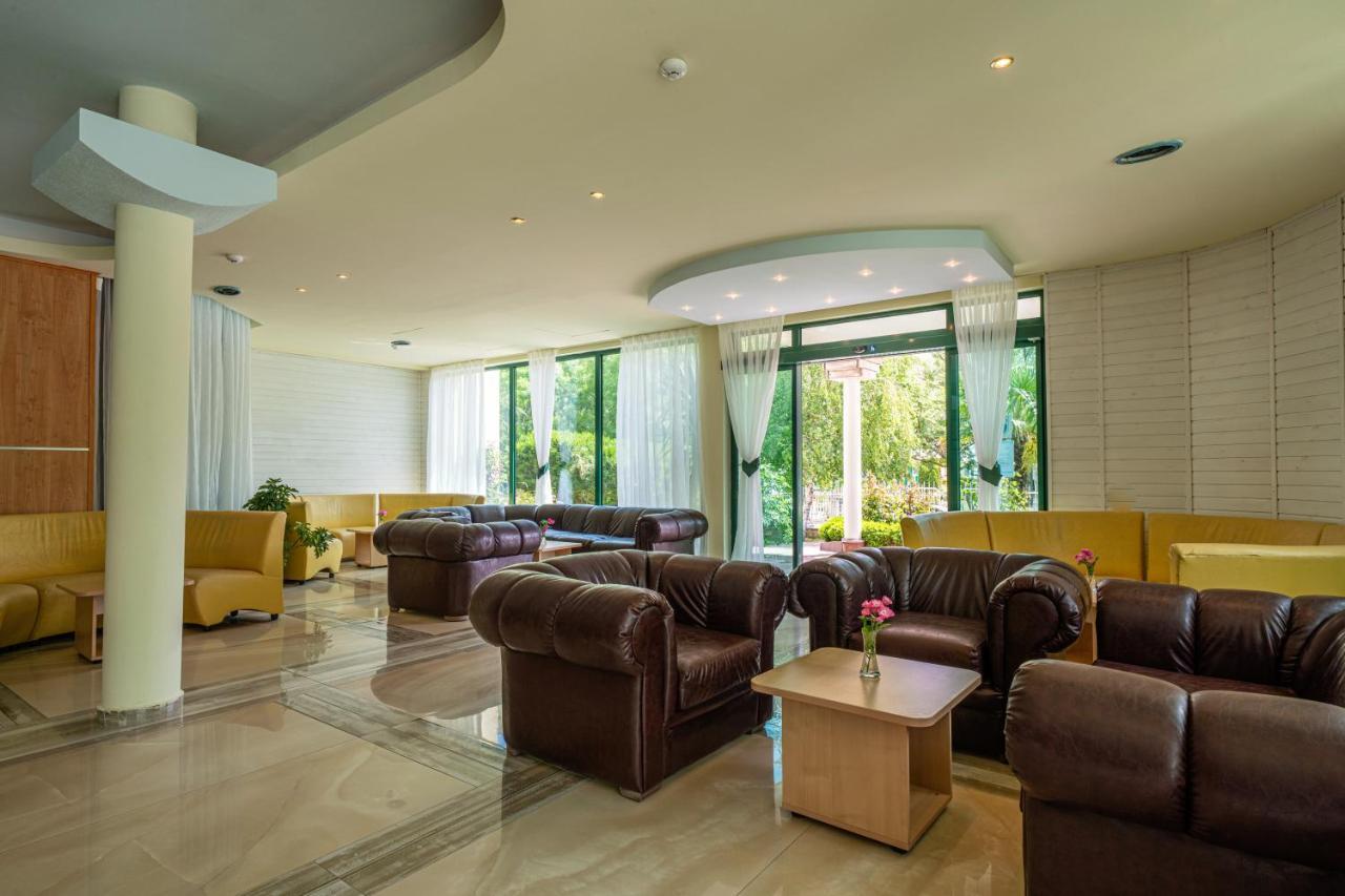 Perla Plaza Hotel 프리모르스코 외부 사진