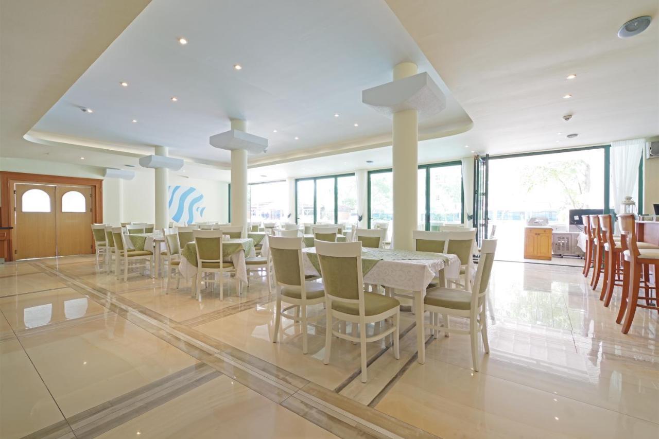 Perla Plaza Hotel 프리모르스코 외부 사진